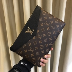 Mens Louis Vuitton Clutch Bags